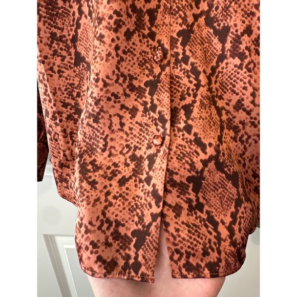 Cinq à Sept NWT 100% Silk Python Print Isha Blouse in Rosewood Size M - Picture 8 of 9